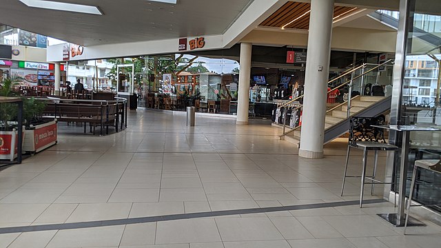 640px-Garden_City_Mall_01 640px-Garden_City_Mall_01