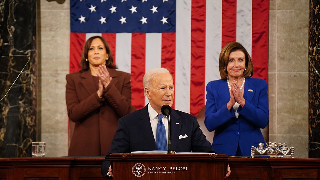 House_Speaker_Pelosi,_along_with_Vice_President_Harris,_welcomed_President_Biden_to_deliver_the_2022_State_of_the_Union